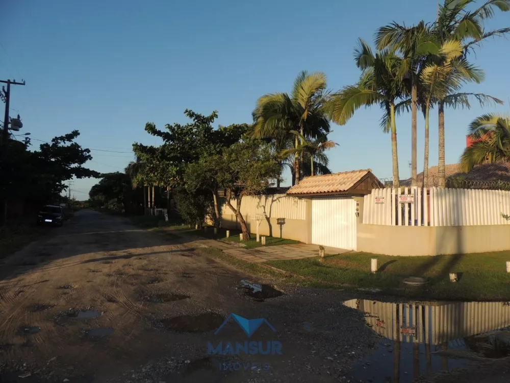 Casa, 3 quartos, 215 m² - Foto 1