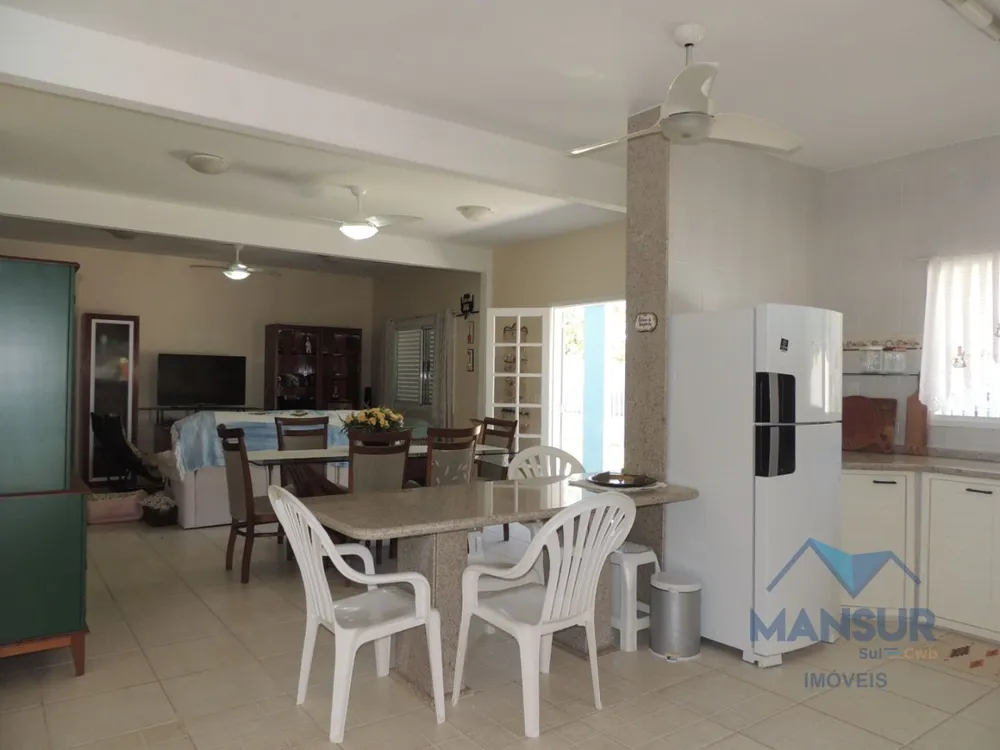 Casa, 4 quartos, 229 m² - Foto 4