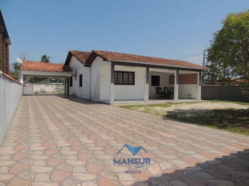 Casa, 4 quartos, 232 m² - Foto 1