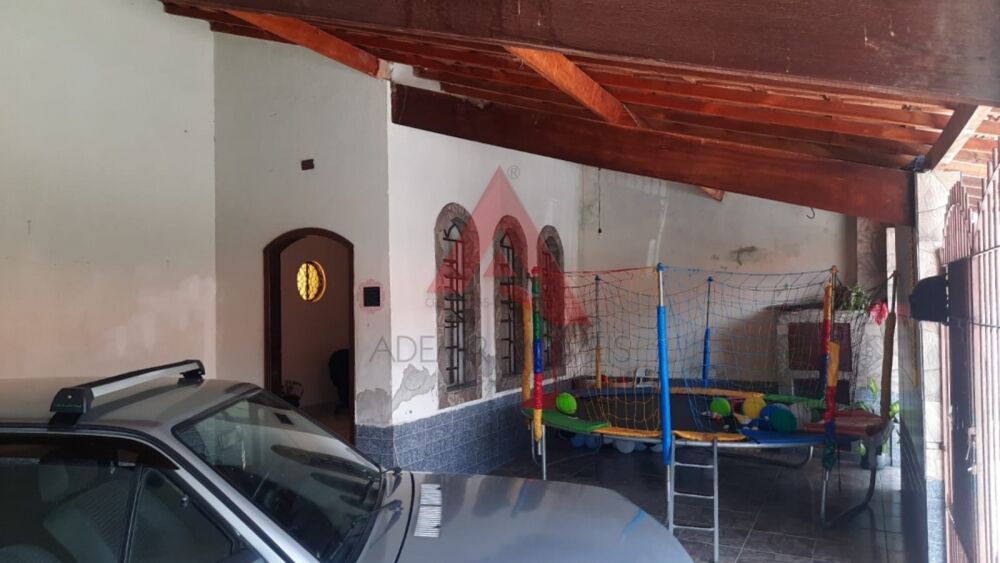 Casa à venda com 2 quartos, 175m² - Foto 2