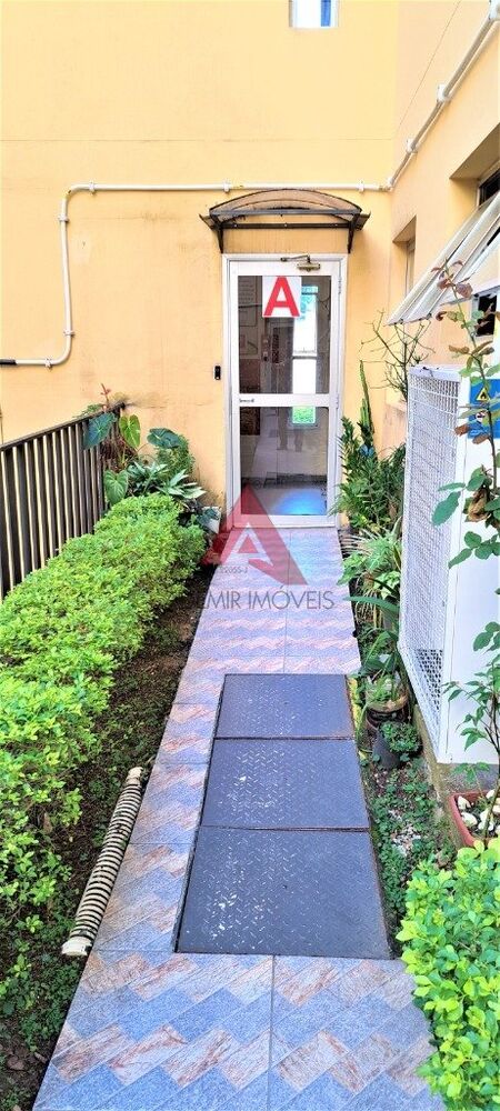 Apartamento à venda com 2 quartos, 55m² - Foto 2