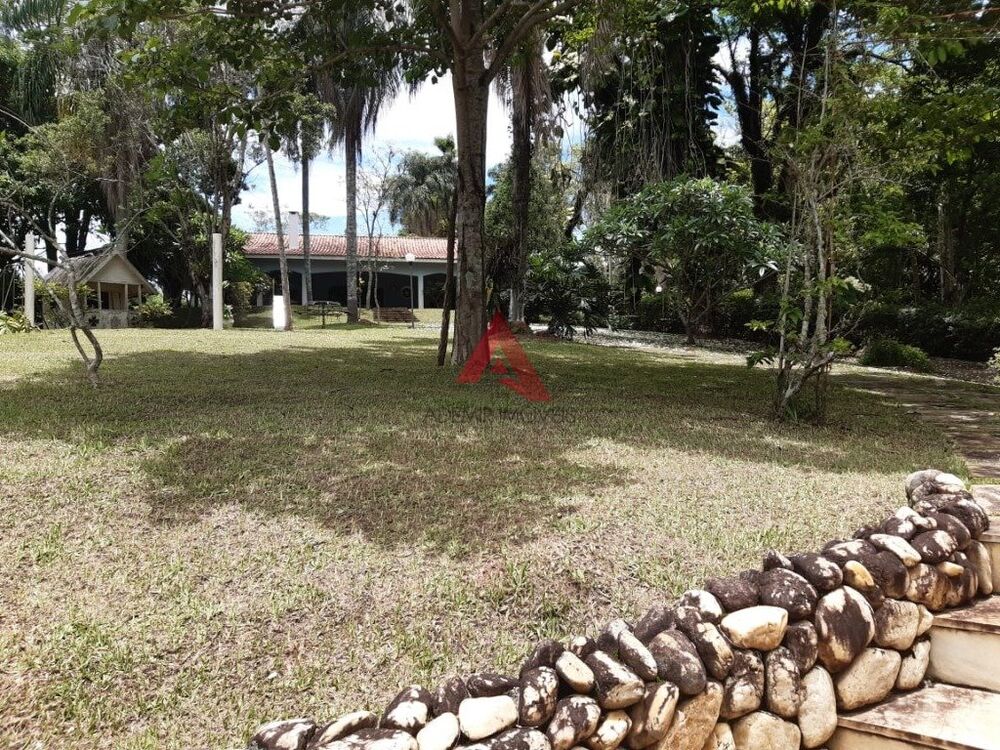 Chácara à venda com 4 quartos, 607m² - Foto 19