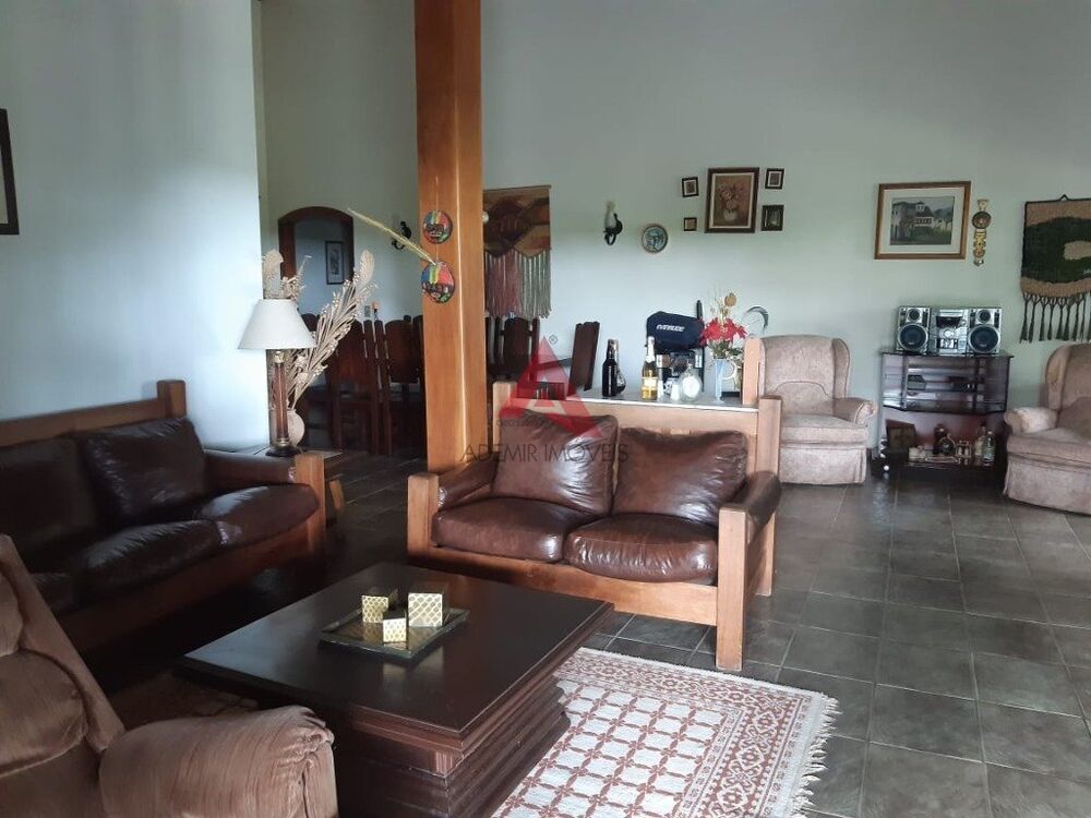 Chácara à venda com 4 quartos, 607m² - Foto 35