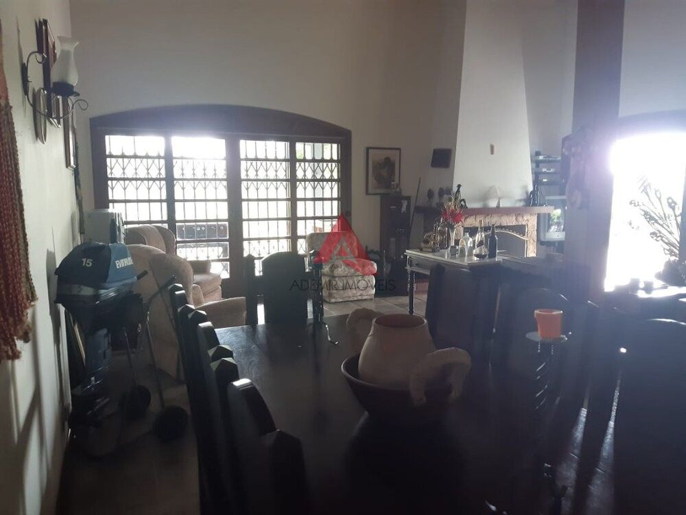 Chácara à venda com 4 quartos, 607m² - Foto 36