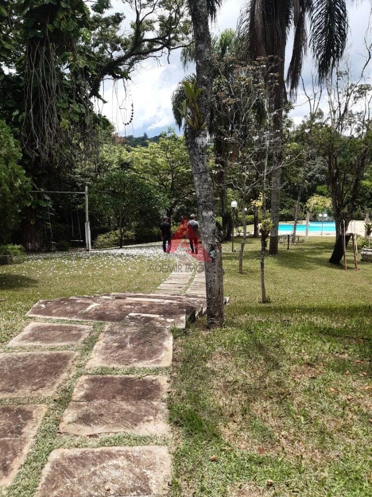 Chácara à venda com 4 quartos, 607m² - Foto 23