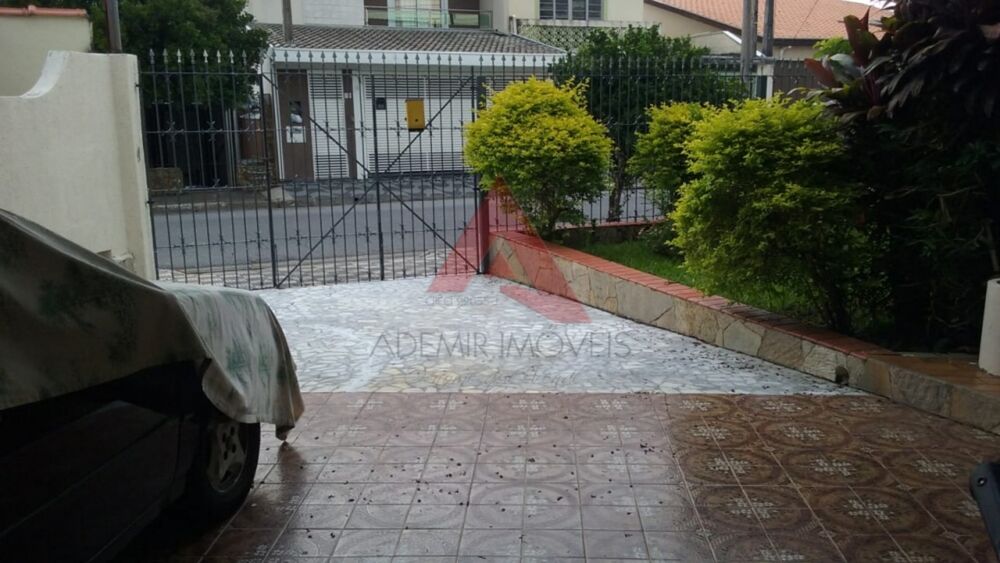 Casa, 3 quartos, 229 m² - Foto 1