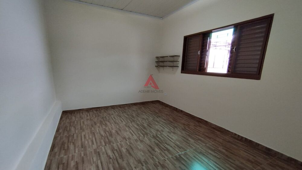 Casa para alugar com 3 quartos, 110m² - Foto 6