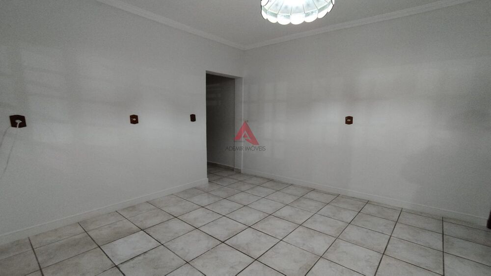 Casa para alugar com 3 quartos, 110m² - Foto 10