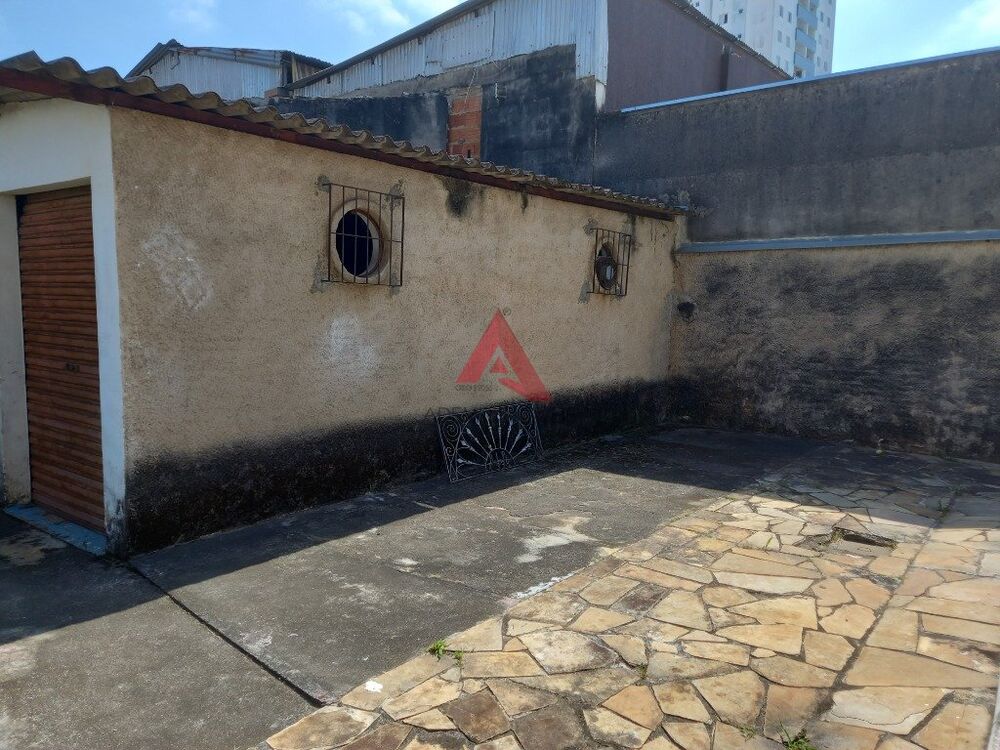Casa à venda com 4 quartos, 300m² - Foto 12