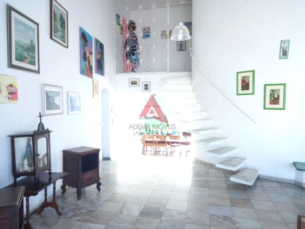 Casa à venda com 4 quartos, 300m² - Foto 11
