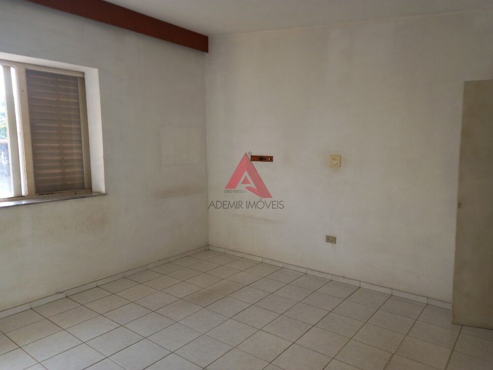 Casa à venda com 4 quartos, 300m² - Foto 21