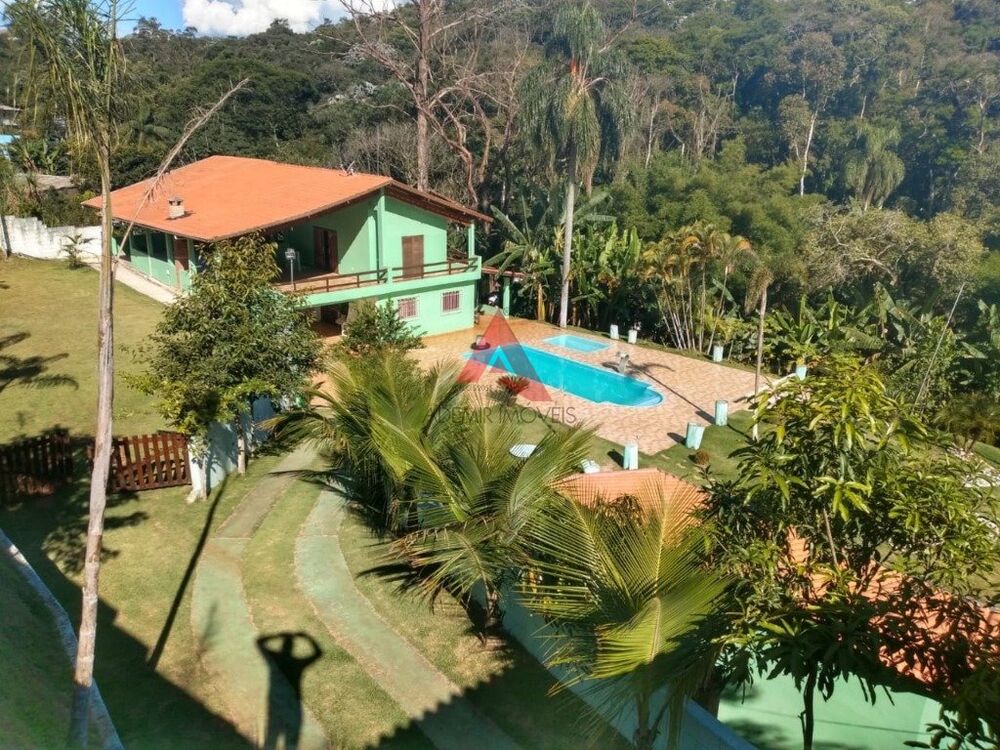 Chácara, 6 quartos, 2400 m² - Foto 1
