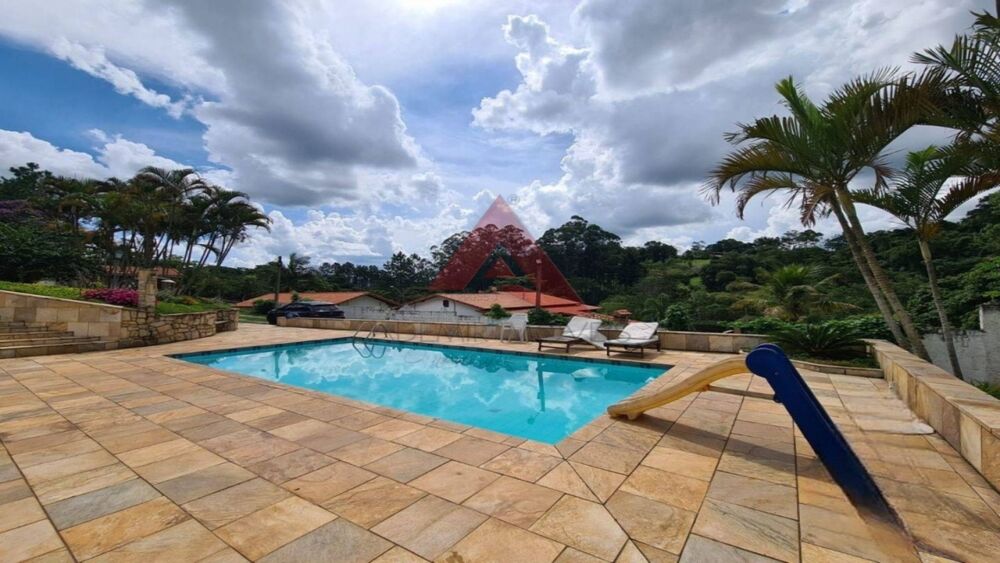 Chácara à venda com 5 quartos, 250m² - Foto 4