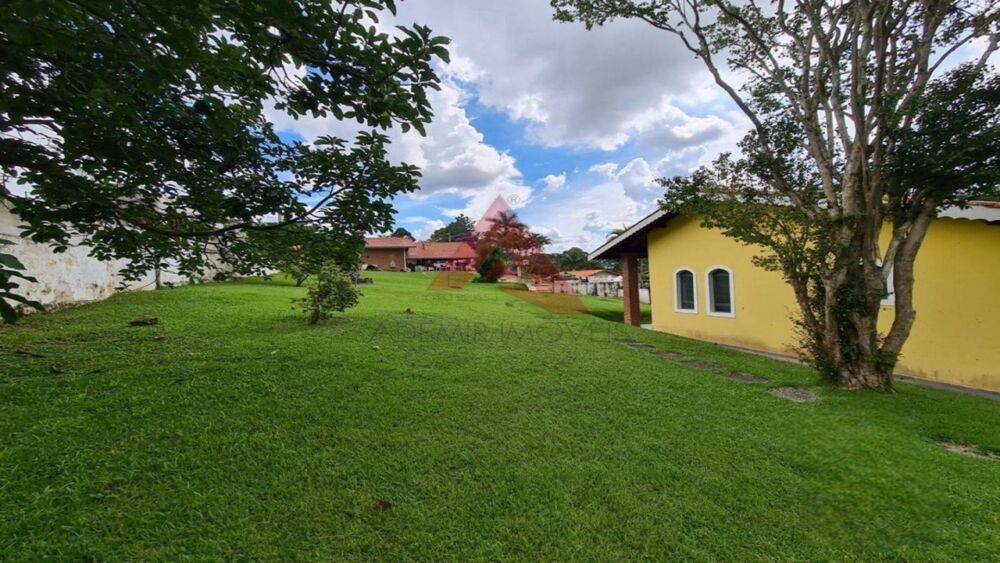 Chácara à venda com 5 quartos, 250m² - Foto 15