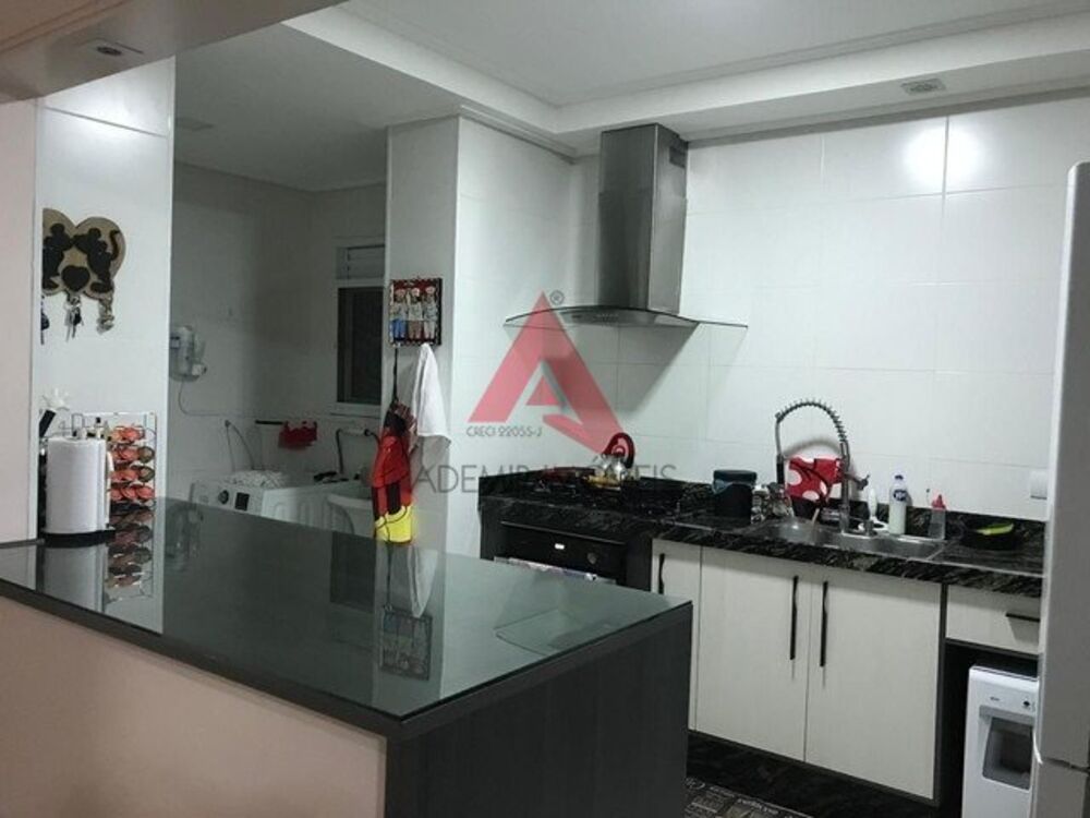 Apartamento à venda com 3 quartos, 93m² - Foto 3