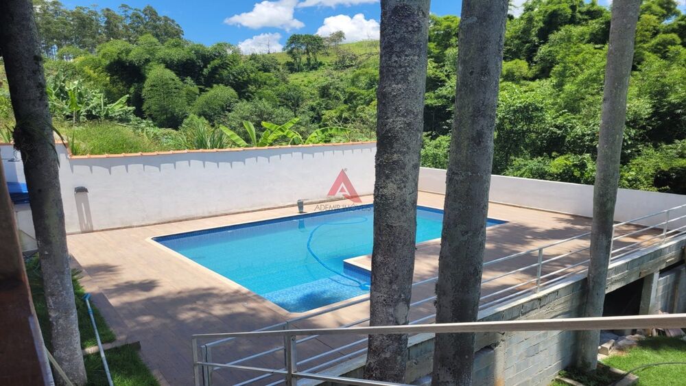 Casa de Condomínio à venda com 5 quartos, 225m² - Foto 3