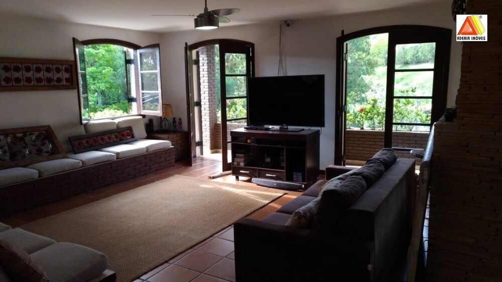 Chácara à venda com 3 quartos, 300m² - Foto 3