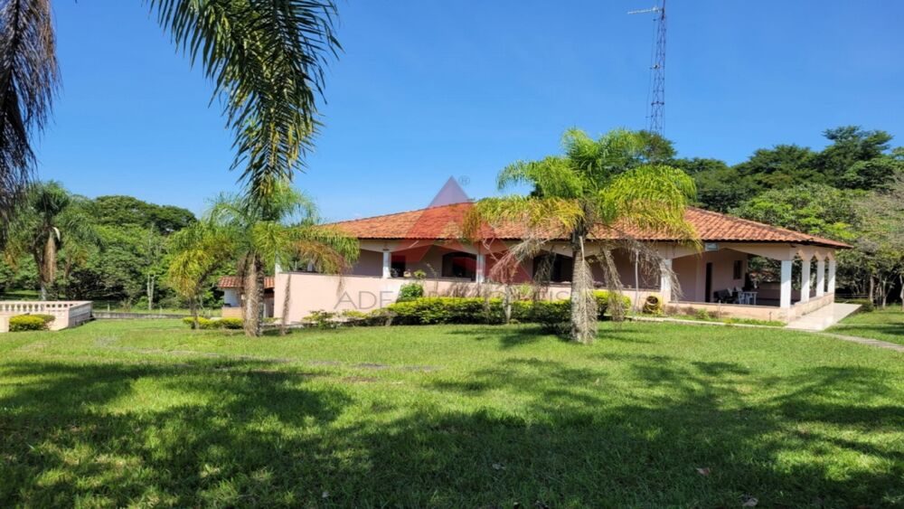 Chácara à venda com 3 quartos, 300m² - Foto 3