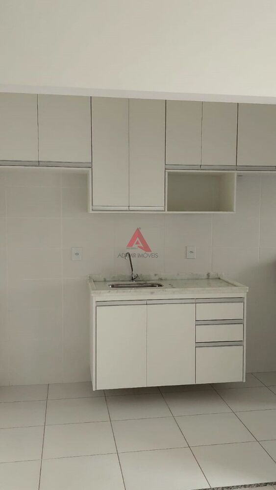 Apartamento para alugar com 2 quartos, 78m² - Foto 3