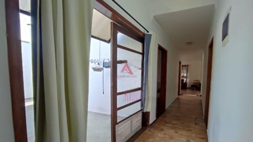 Casa, 3 quartos, 200 m² - Foto 6