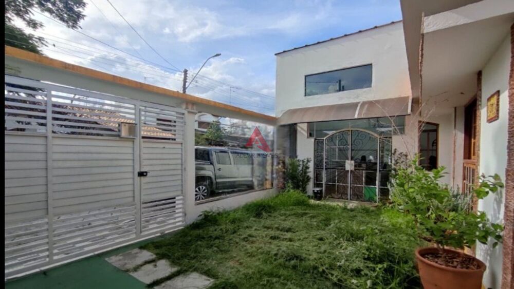 Casa, 3 quartos, 200 m² - Foto 1