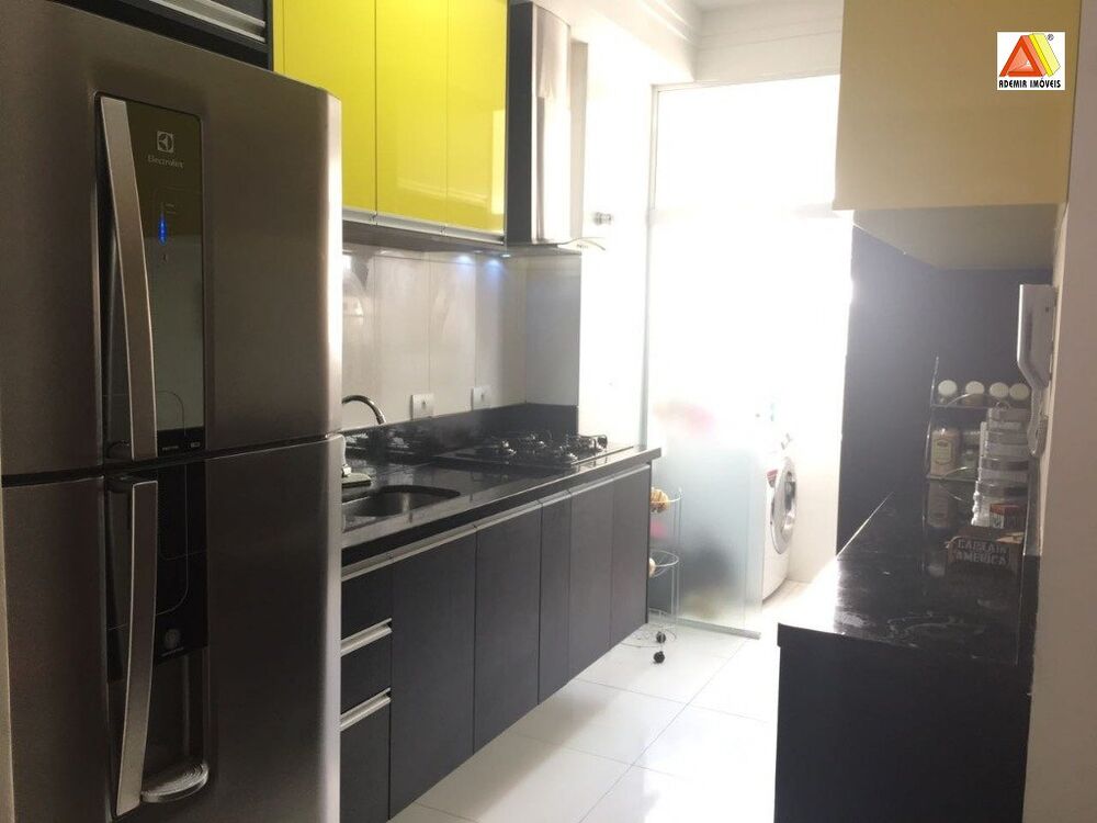 Apartamento à venda com 3 quartos, 80m² - Foto 4