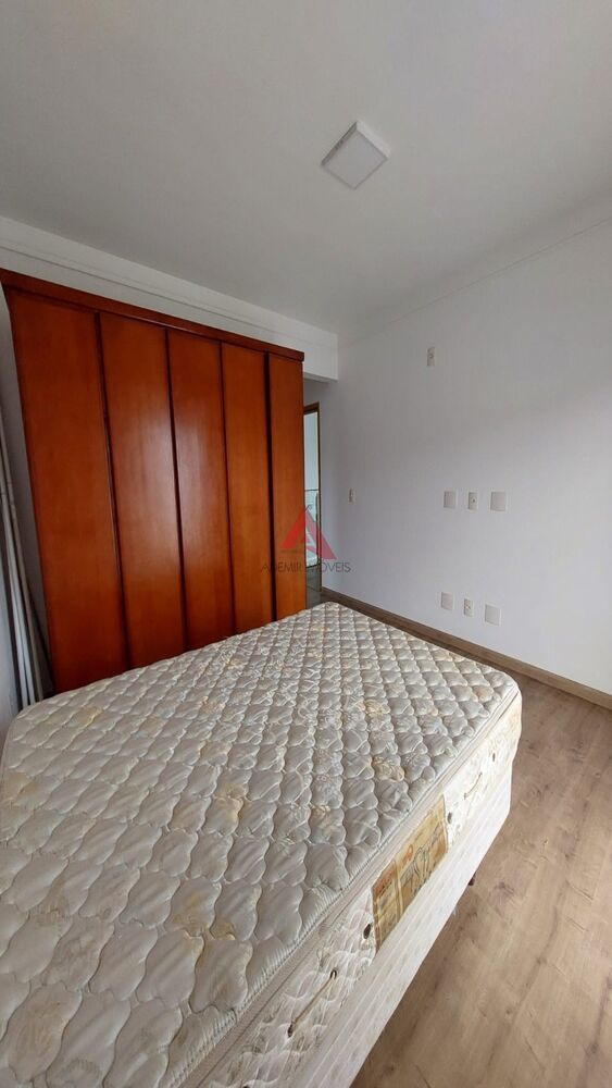 Casa de Condomínio à venda e aluguel com 4 quartos, 300m² - Foto 21