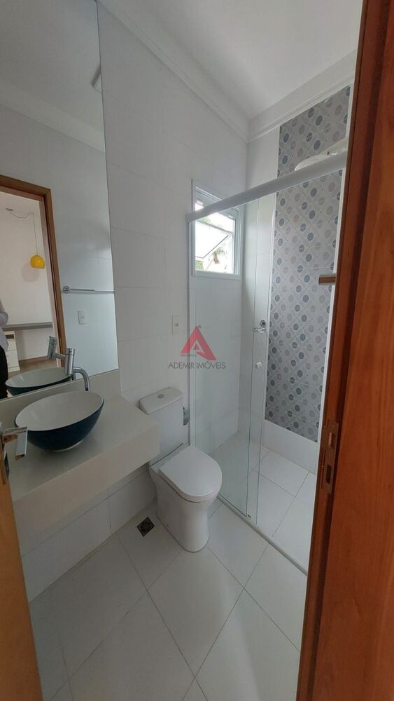 Casa de Condomínio à venda e aluguel com 4 quartos, 300m² - Foto 23