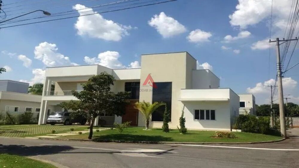 Casa de Condomínio à venda e aluguel com 4 quartos, 300m² - Foto 1