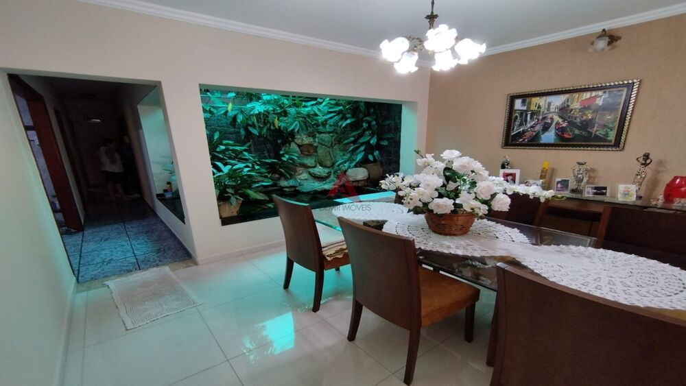 Casa, 3 quartos, 294 m² - Foto 4