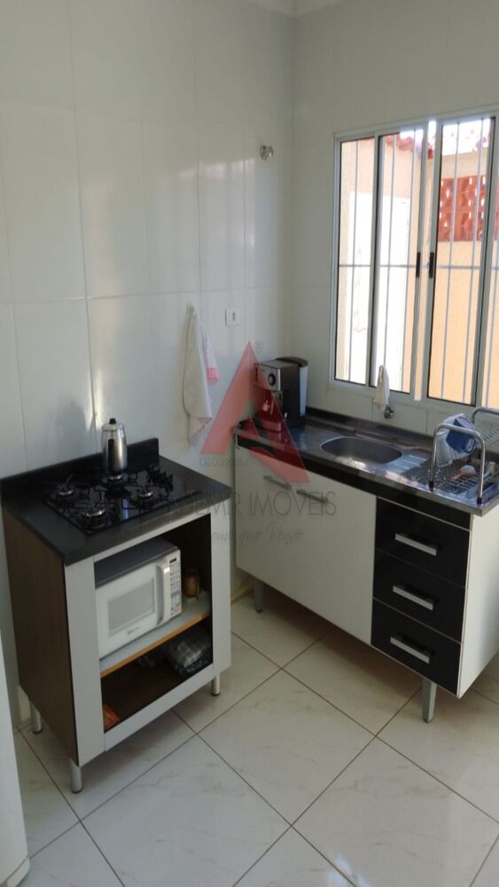 Casa à venda com 2 quartos, 70m² - Foto 9