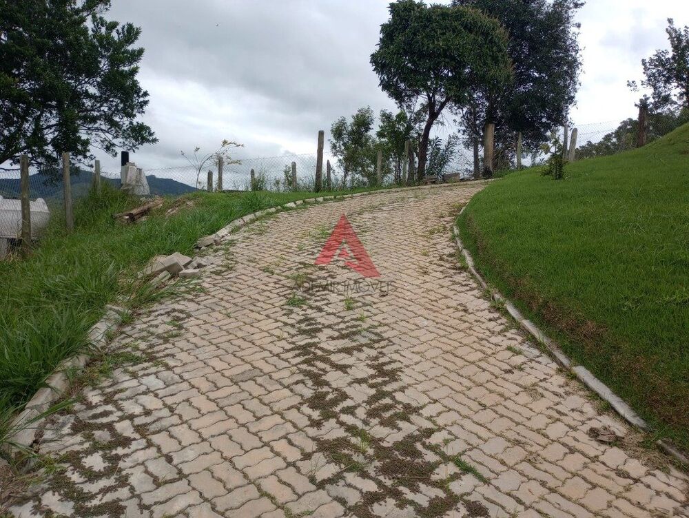 Chácara à venda com 2 quartos, 240m² - Foto 2
