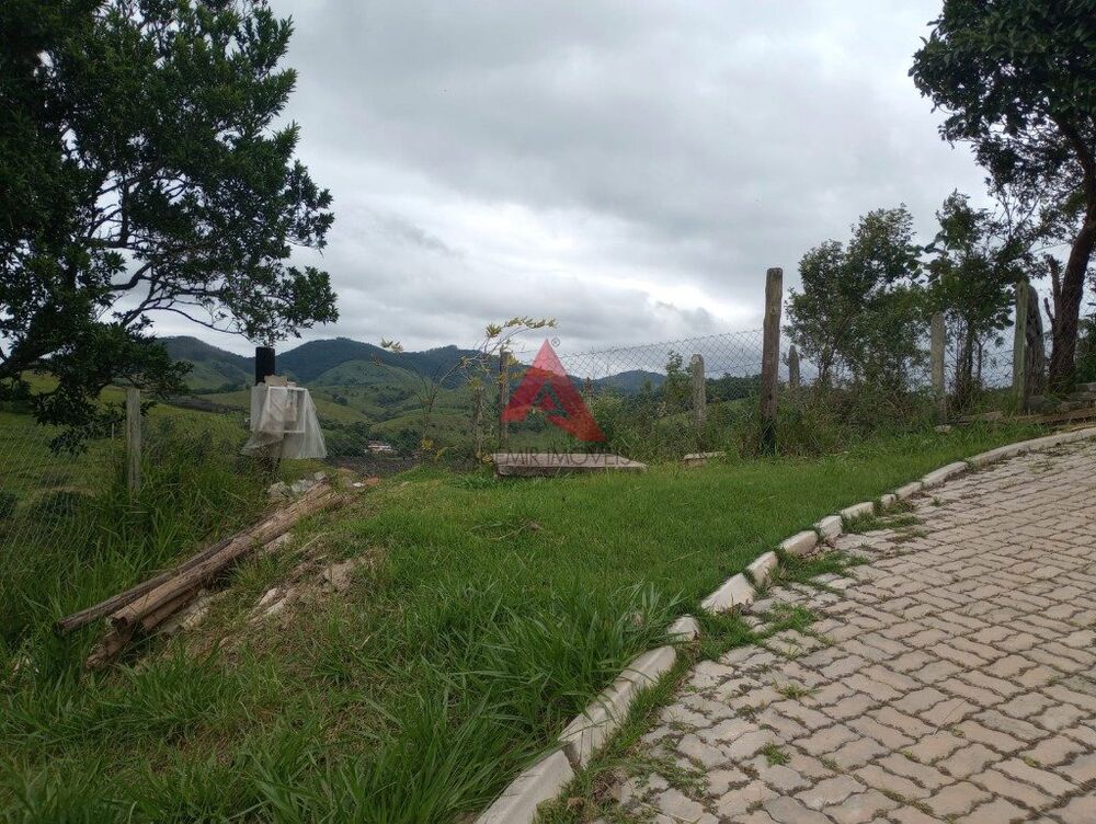 Chácara à venda com 2 quartos, 240m² - Foto 5