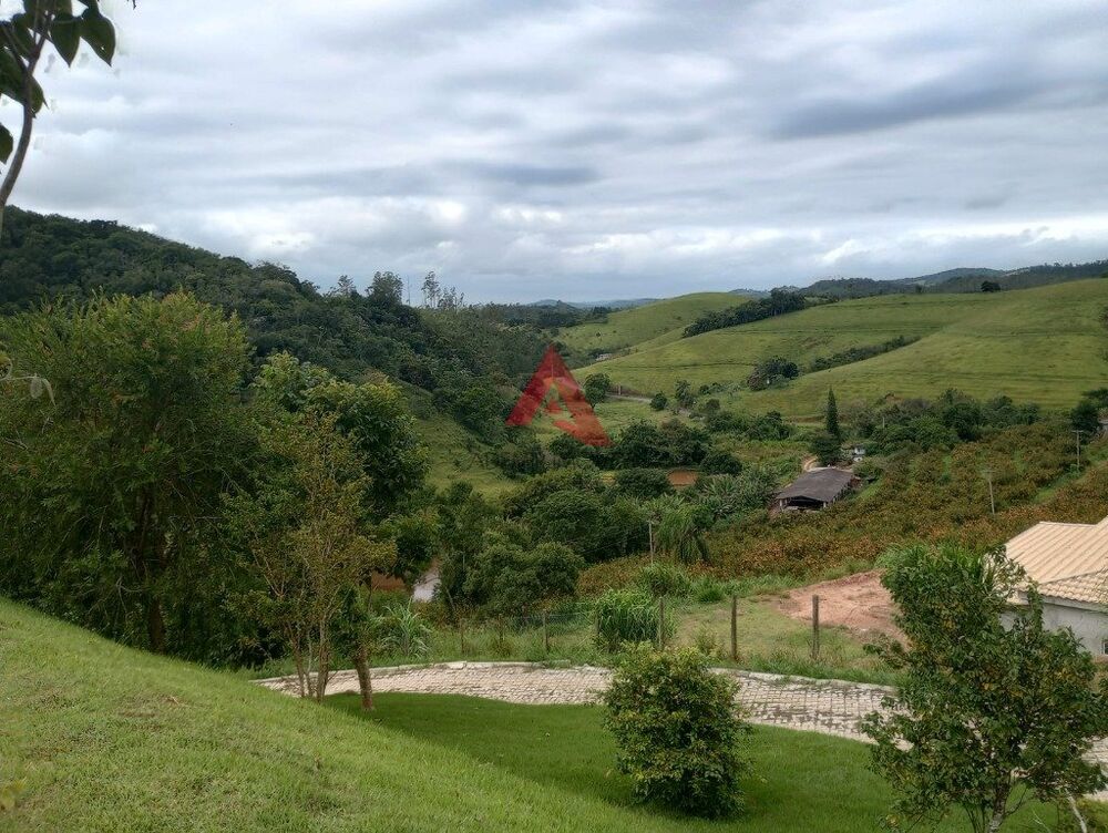 Chácara à venda com 2 quartos, 240m² - Foto 23