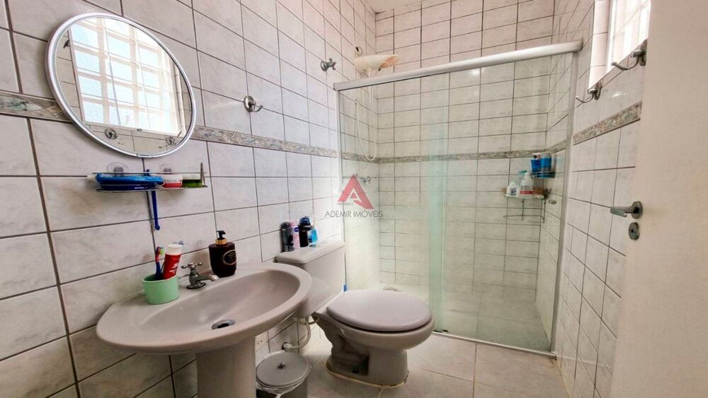 Casa de Condomínio à venda com 3 quartos, 148m² - Foto 4