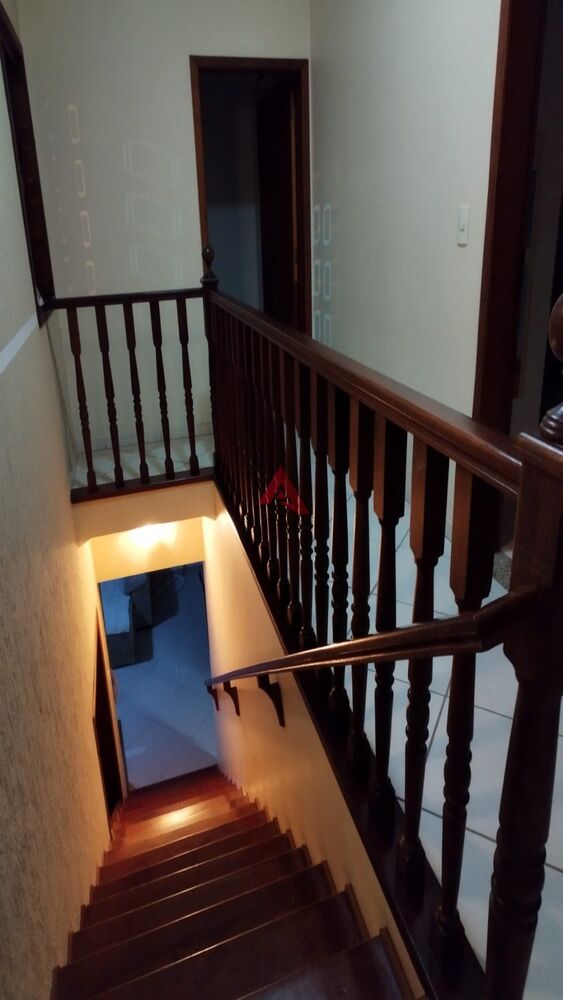 Casa à venda com 3 quartos, 240m² - Foto 13