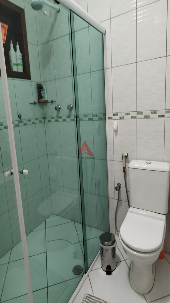 Casa à venda com 3 quartos, 240m² - Foto 12