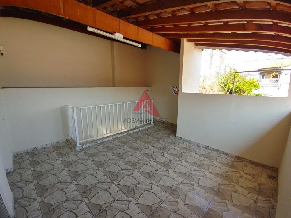 Casa à venda com 4 quartos, 310m² - Foto 27