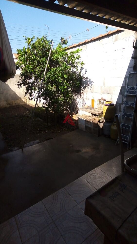 Casa à venda com 3 quartos, 135m² - Foto 11