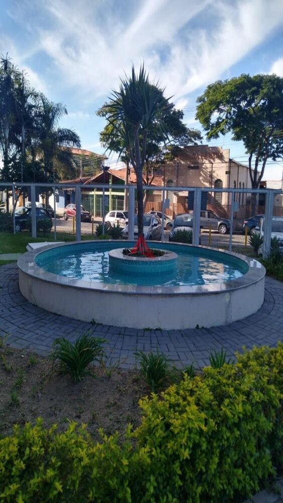 Apartamento à venda com 3 quartos, 80m² - Foto 2