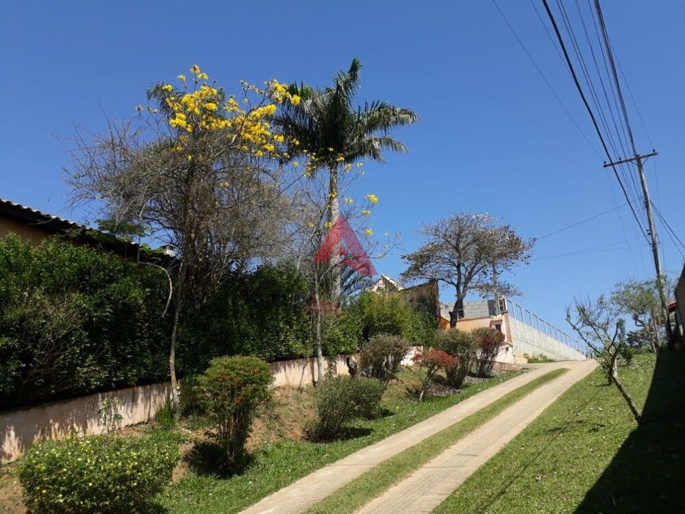 Chácara à venda com 4 quartos, 500m² - Foto 1
