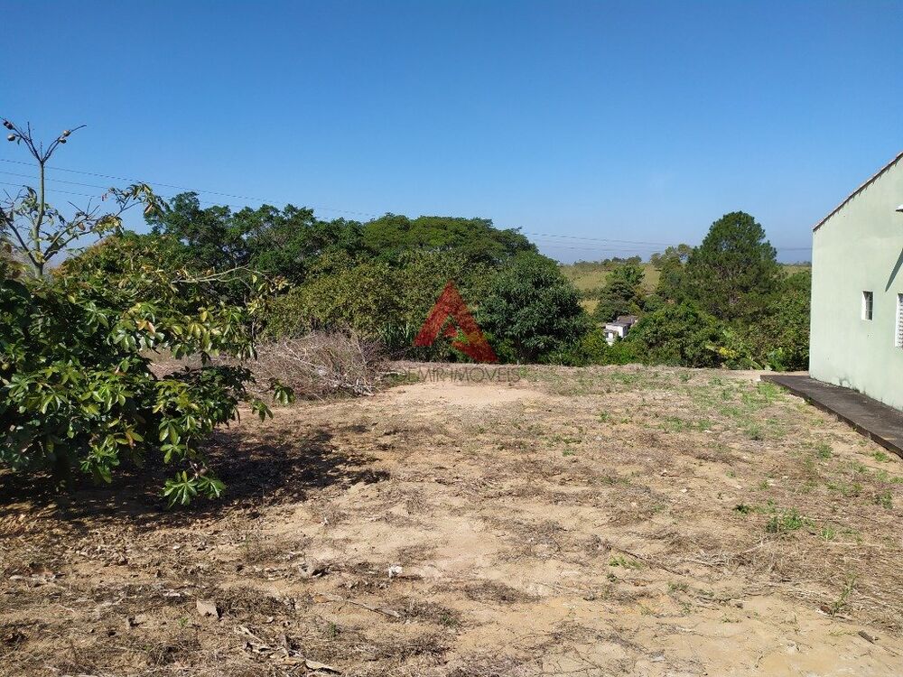 Chácara à venda com 3 quartos, 150m² - Foto 4