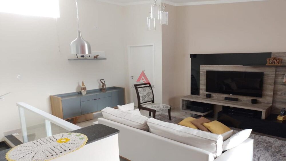Casa para alugar com 2 quartos, 82m² - Foto 4
