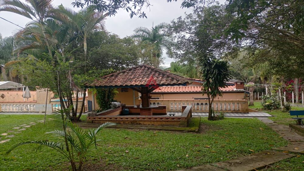 Chácara à venda com 3 quartos, 346m² - Foto 3