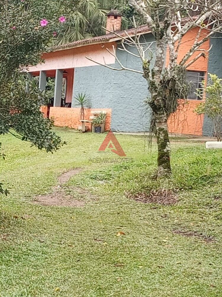 Chácara à venda com 3 quartos, 200m² - Foto 11