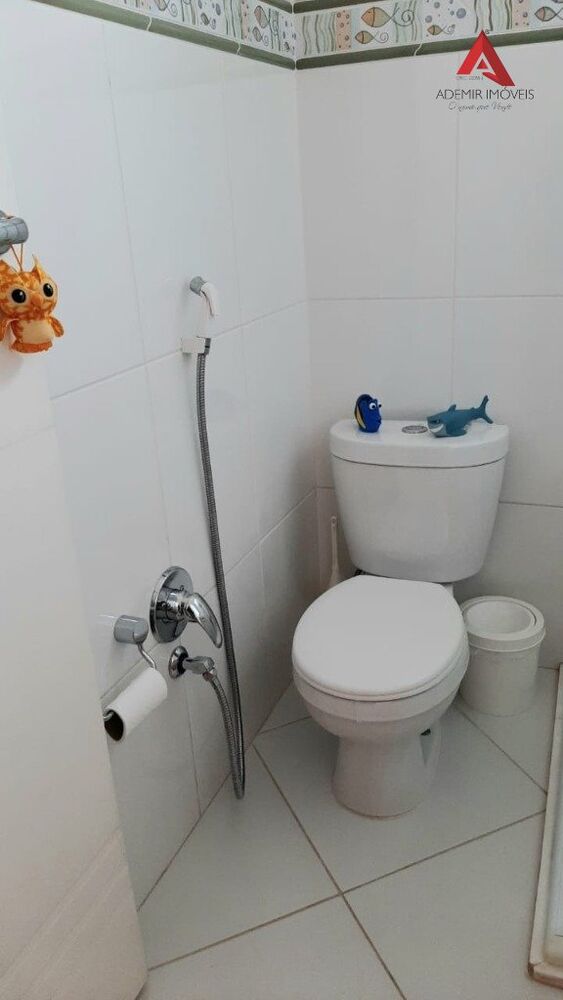 Casa à venda e aluguel com 4 quartos, 232m² - Foto 8