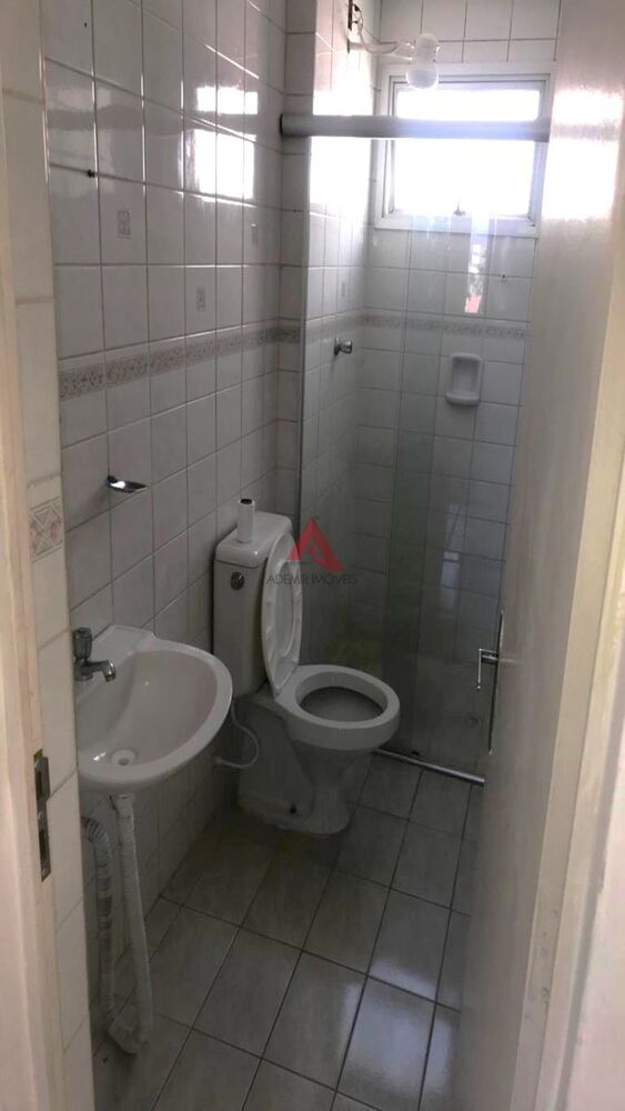 Apartamento para alugar com 2 quartos, 55m² - Foto 11