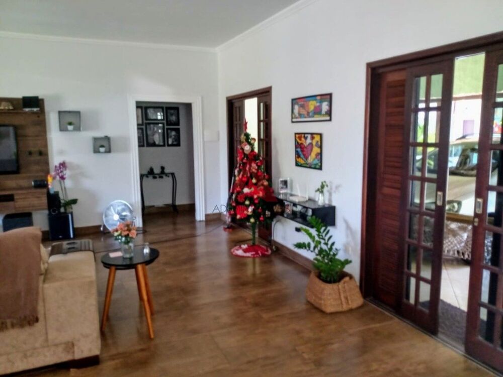 Chácara à venda com 2 quartos, 245m² - Foto 3