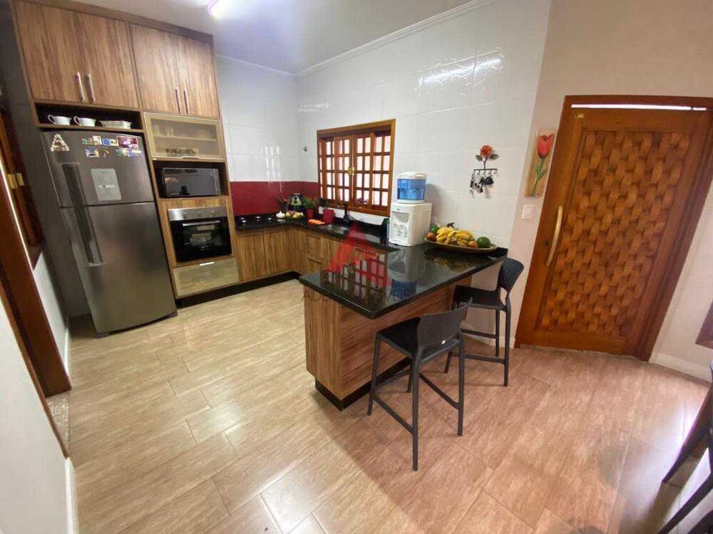 Casa à venda com 3 quartos, 96m² - Foto 13