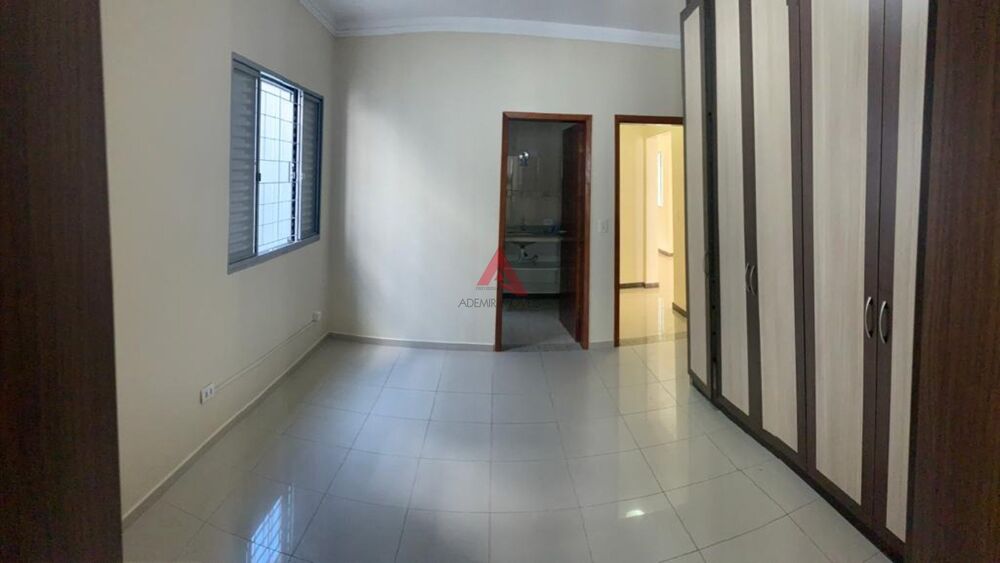 Casa à venda com 3 quartos, 401m² - Foto 11